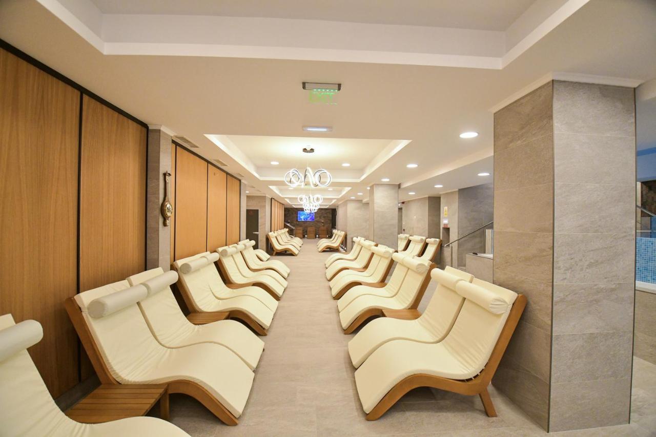 Mirage Resort & Spa Vişeu de Sus Екстериор снимка