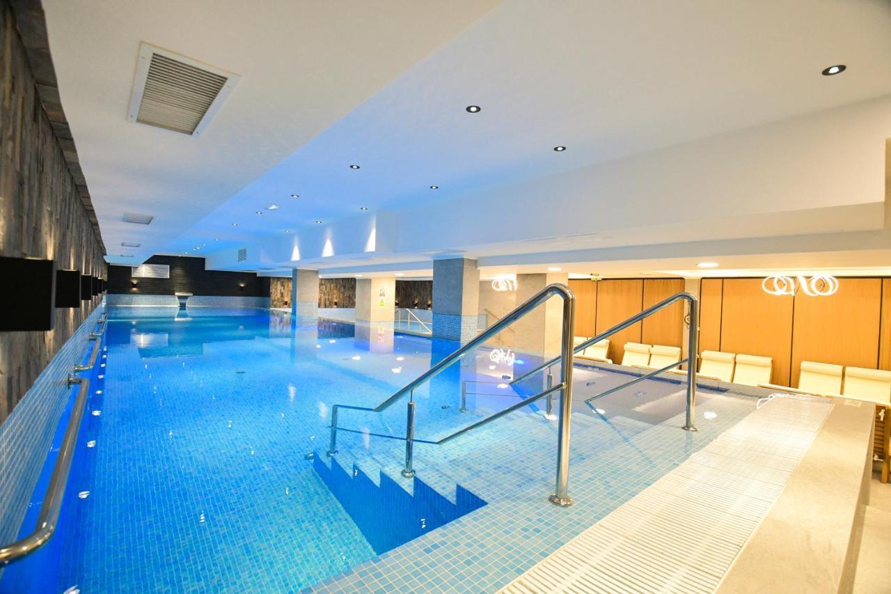 Mirage Resort & Spa Vişeu de Sus Екстериор снимка